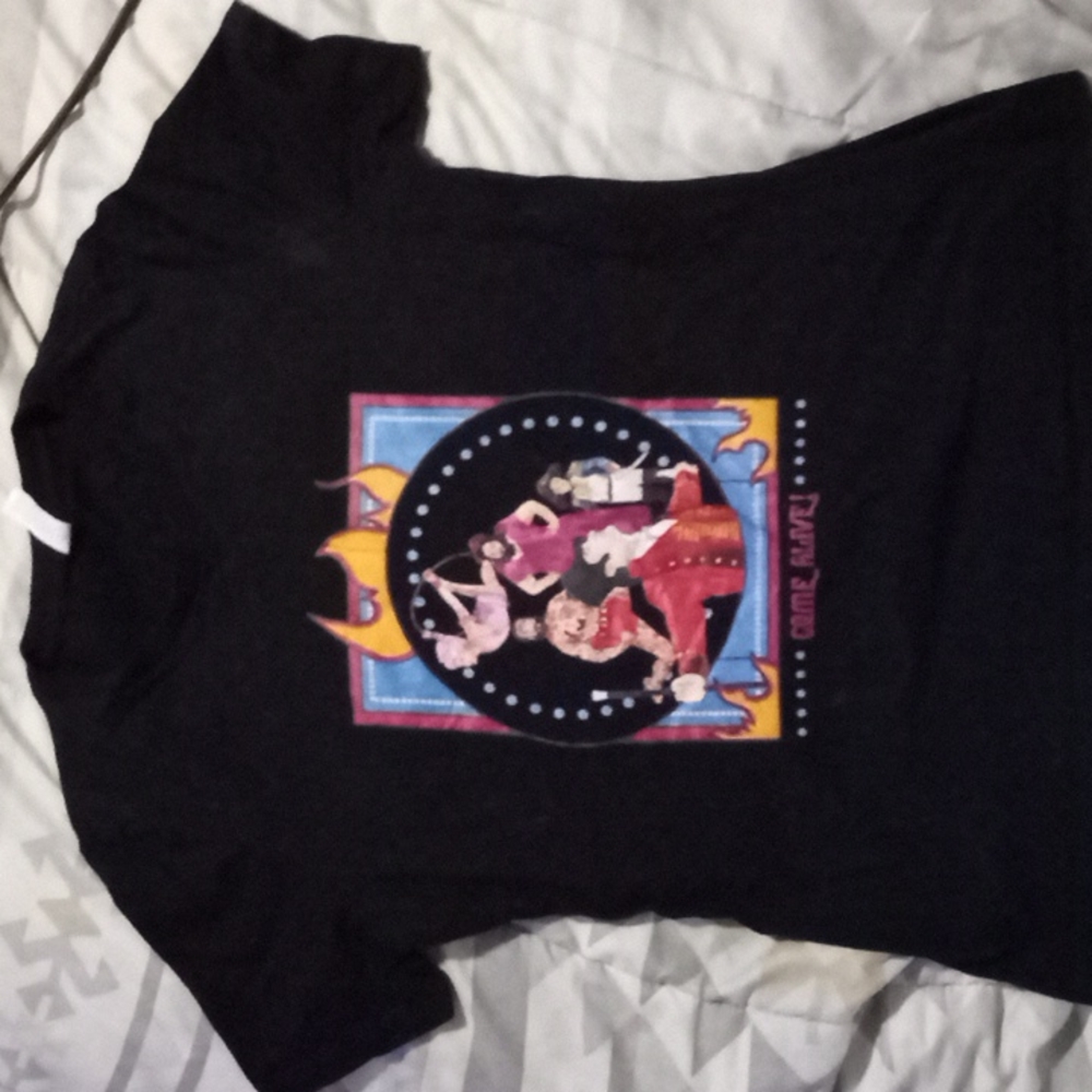 Black t shirt with design